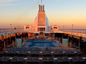 Voyager Pool Deck.