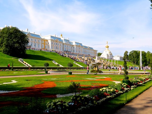 Peterhof Grand Palace and Grand Cascade as the fountains are being activated.