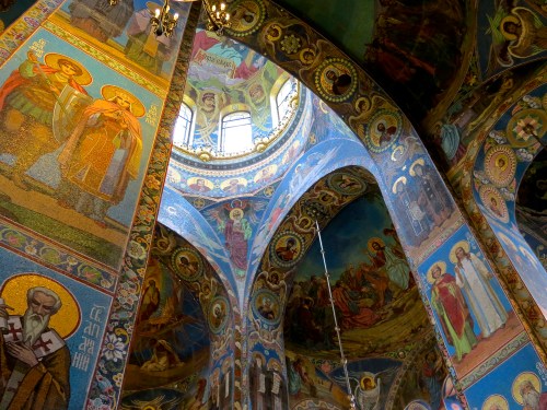 Looking up in the Church of the Spilled Blood.