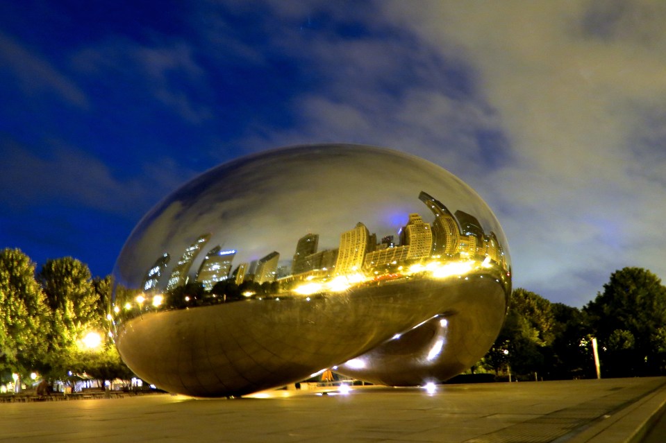 Cloud Gate, 6 am.