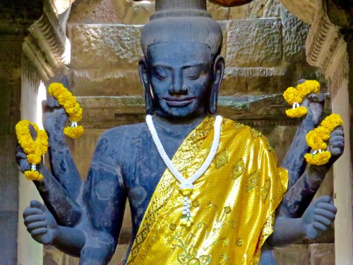 One of the statues of Budha.