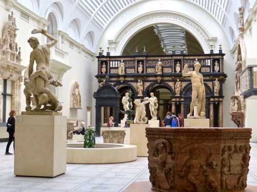 Beautifully displayed art in in the Victoria and Albert Museum.