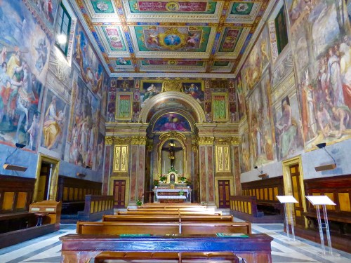 Interior of Oratorio del Santissimo Crocifisso.